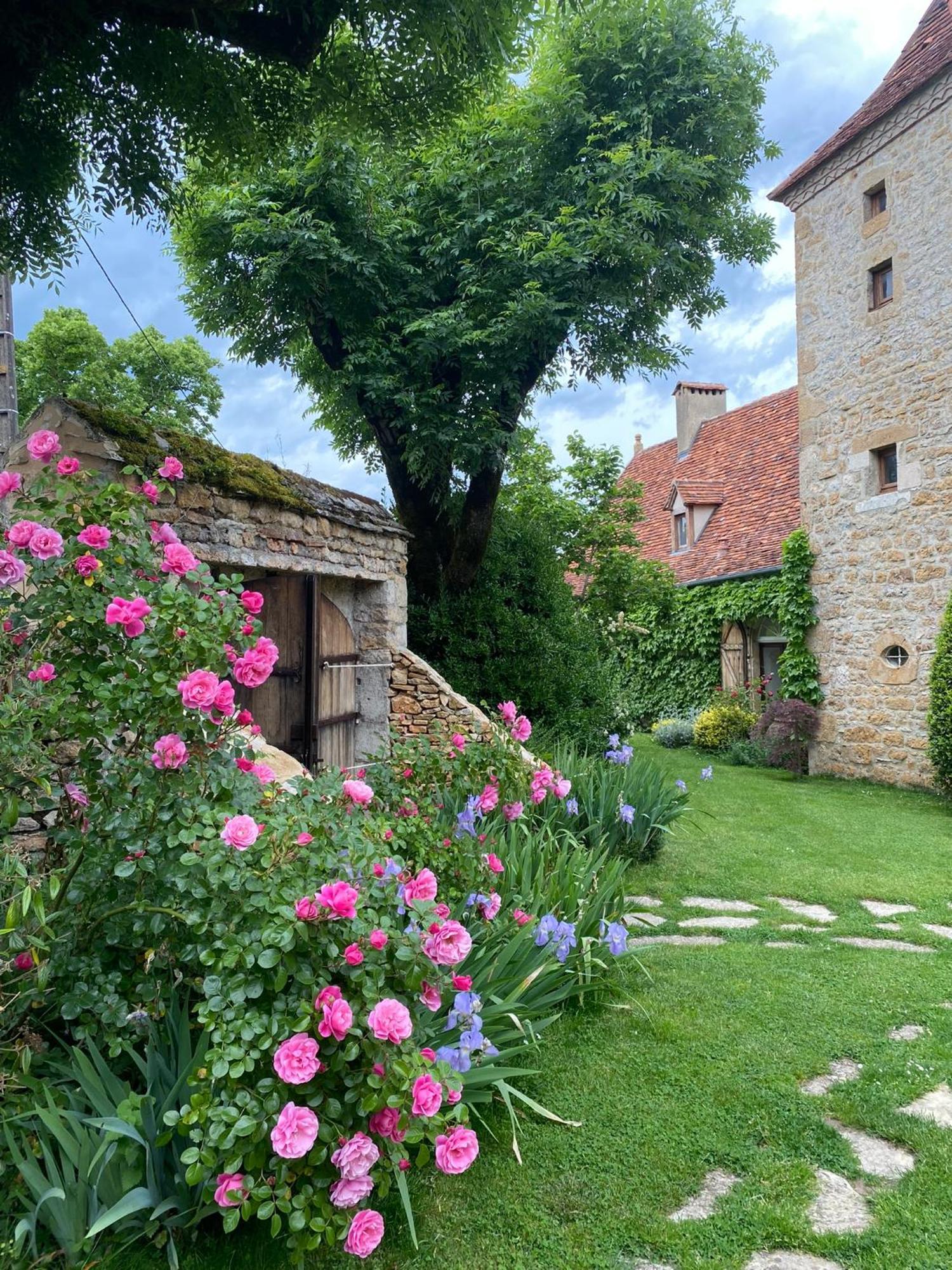Manoir De Rieuzal Couette-café Loubressac